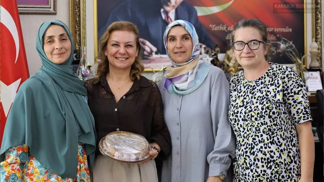 BAŞKAN ELİF KÖSE WORKSHOP ETKİNLİĞİNDE KADINLARLA BİR ARAYA GELDİ