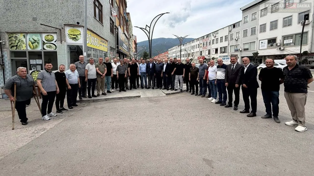 BAŞKAN ÖZKAN ÇETİNKAYA ANKARA CADDESİ ESNAFIYLA BULUŞTU