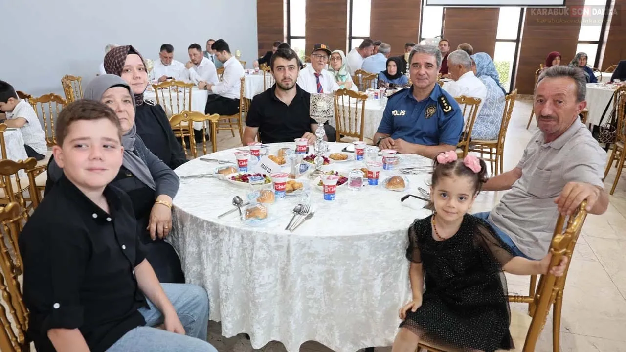 KARABÜK'TE ŞEHİT AİLELERİ VE GAZİLER ONURUNA ANLAMLI BULUŞMA