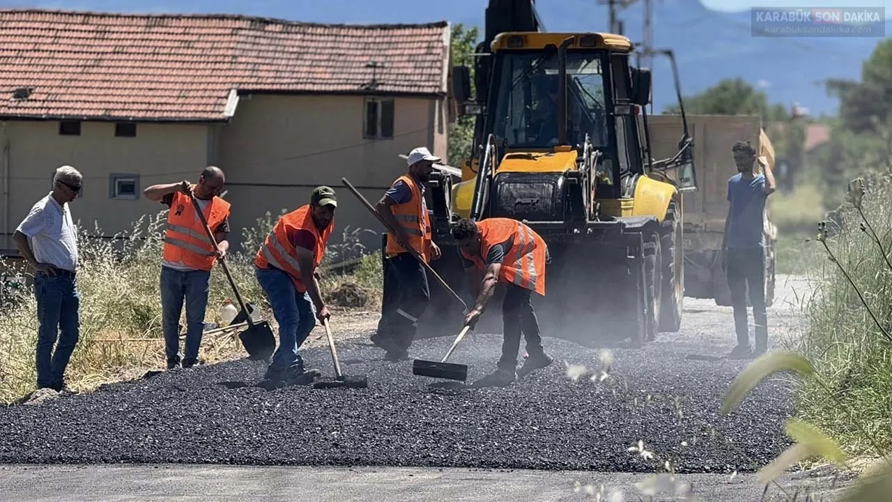 KARABÜK’TE YOL YAPIM SEFERBERLİĞİ: ASFALT ÇALIŞMALARI SÜRÜYOR