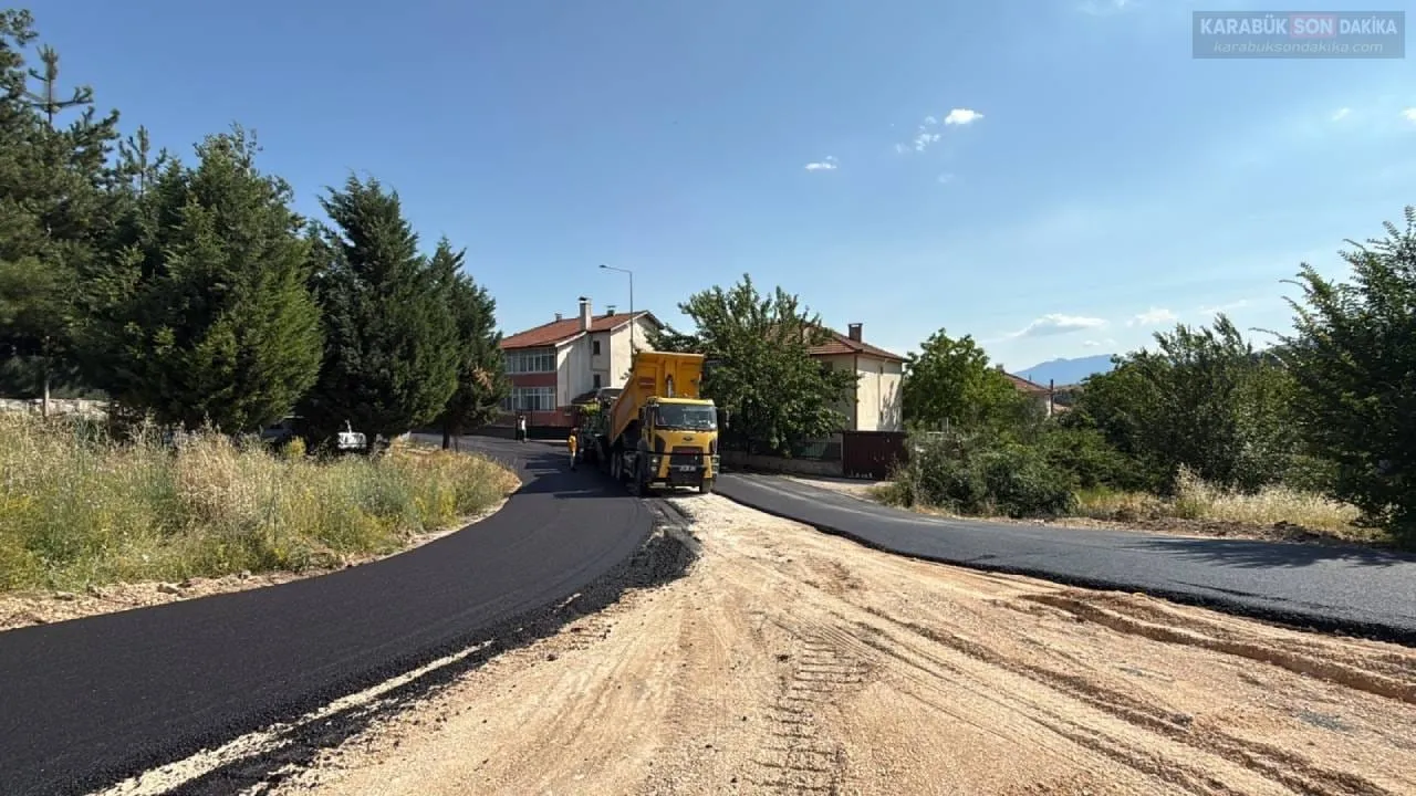 SAFRANBOLU’NUN DÖRT BİR YANINA ASFALT ATILIYOR